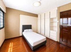 Blk 712 Hougang Avenue 2 (Hougang), HDB Executive #599190081